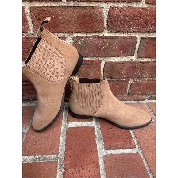 Jack Rogers $149 Pippa Suede Bootie ankle boots oak 9.5 NEW - Picture 4 of 12